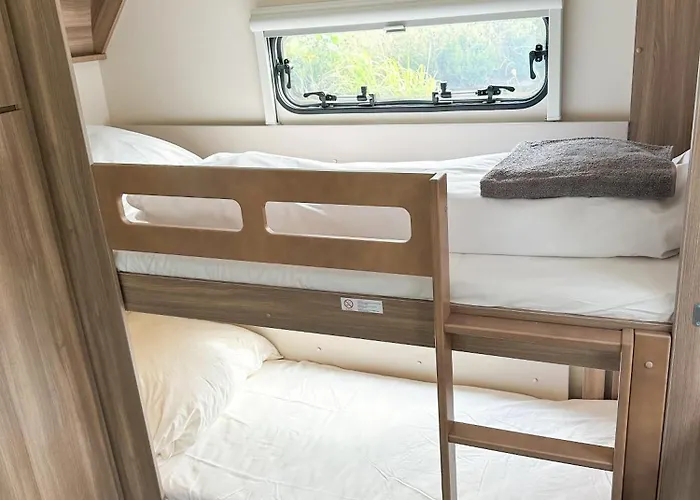 Naturalnie I Wspaniale Kemp Kamienica Krolewska